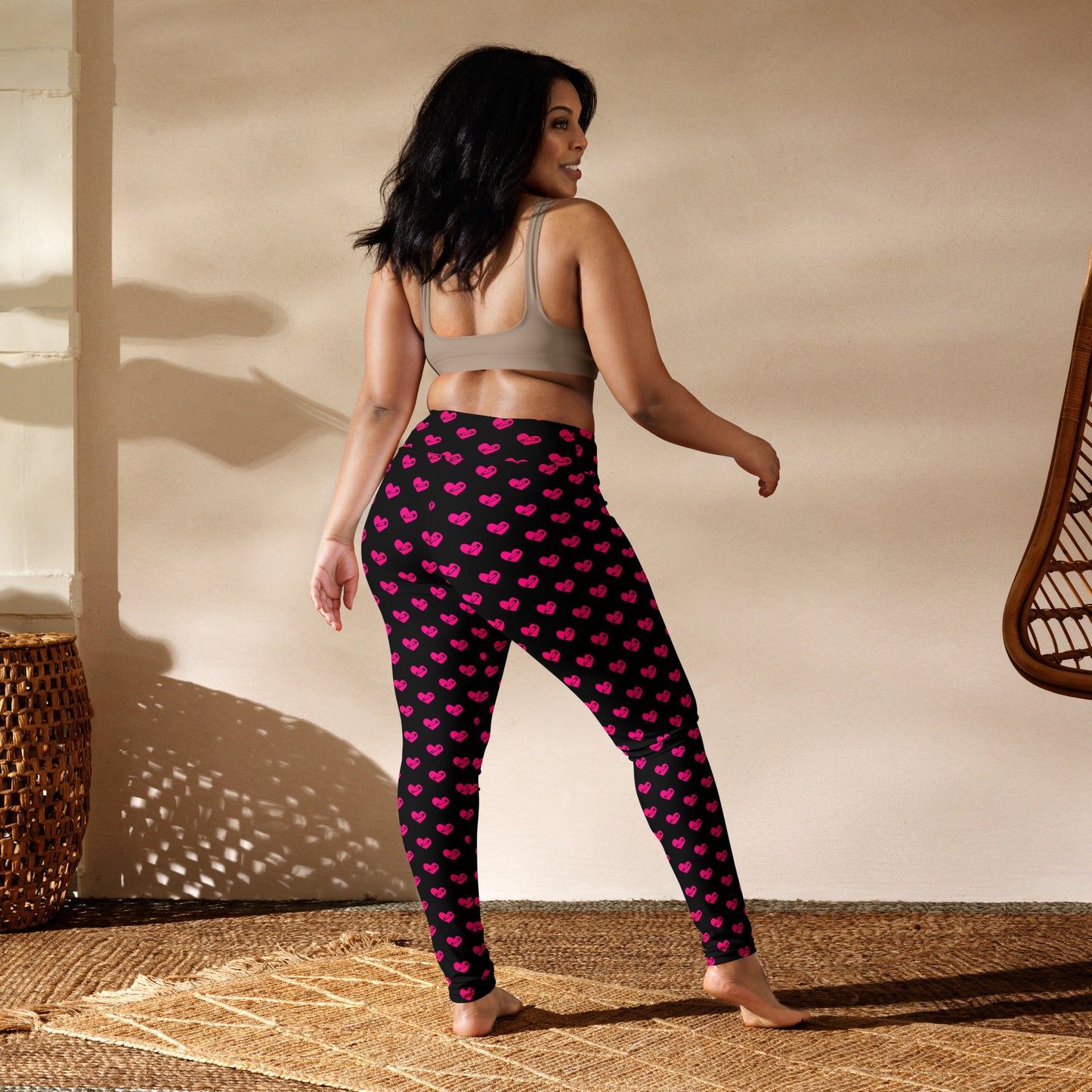 PINNED HEART YOGA LEGGINGS