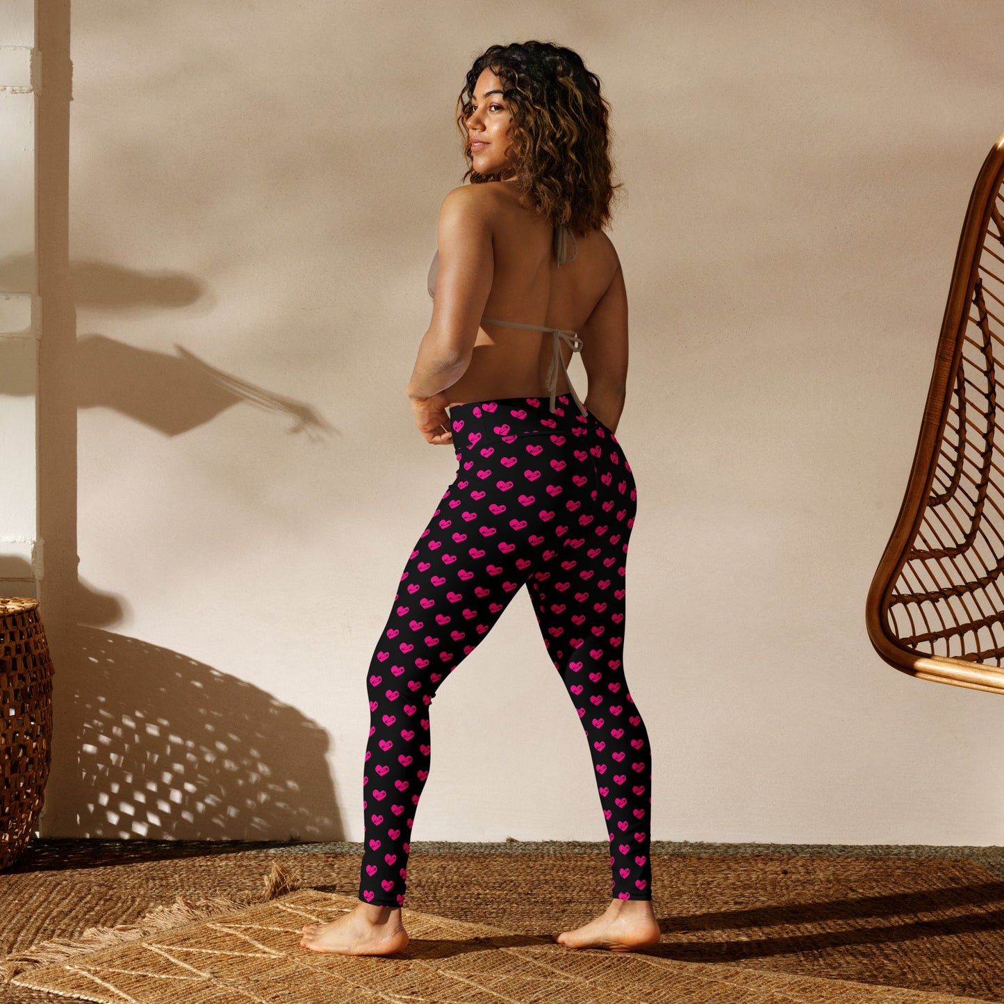 PINNED HEART YOGA LEGGINGS
