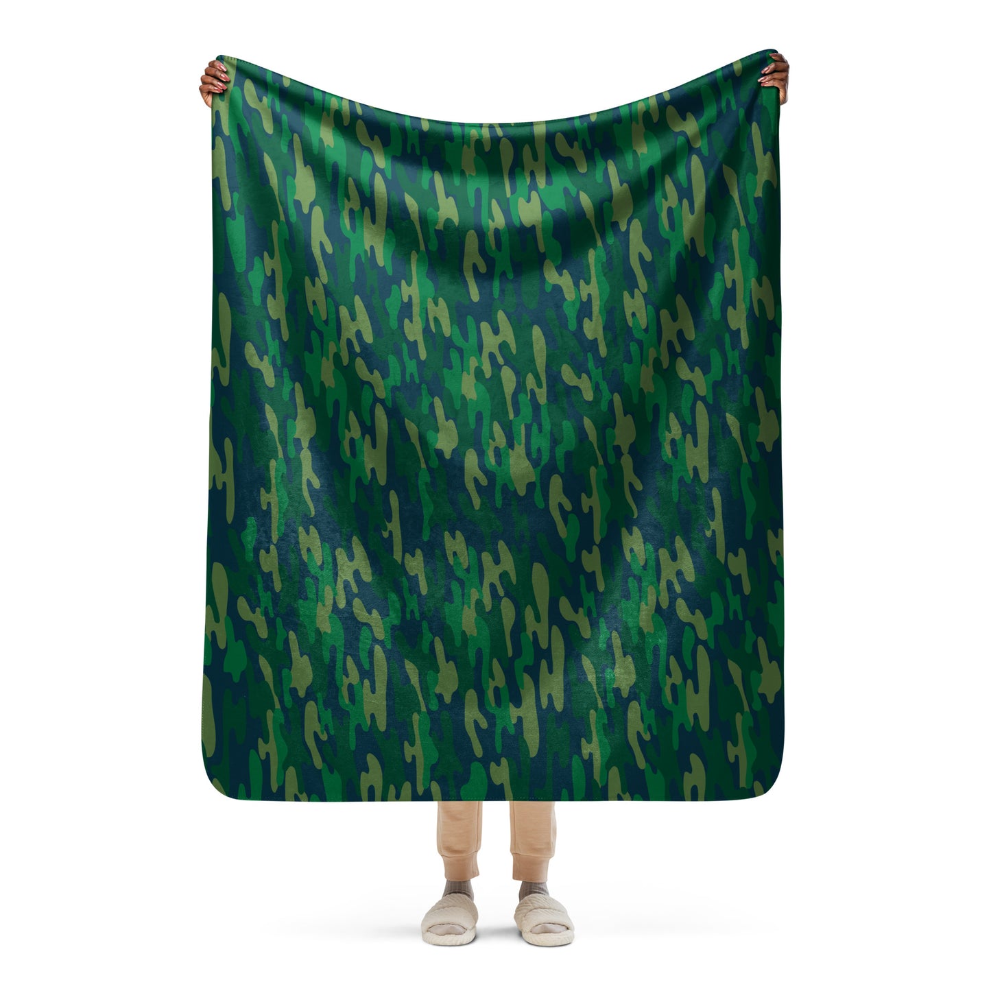 GREEN CAMO SHERPA BLANKET