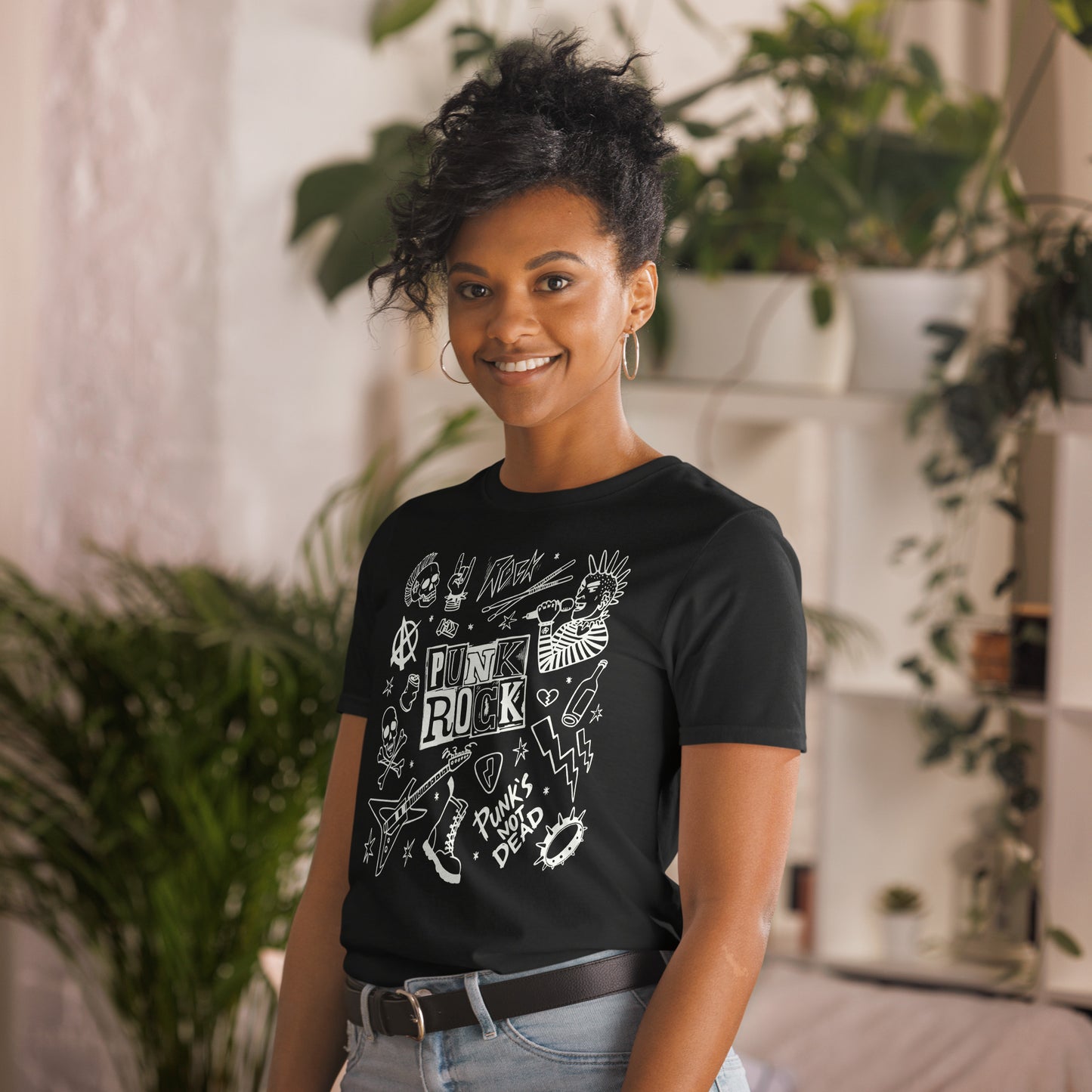 PUNK'S NOT DEAD SHORT SLEEVE UNISEX TEE