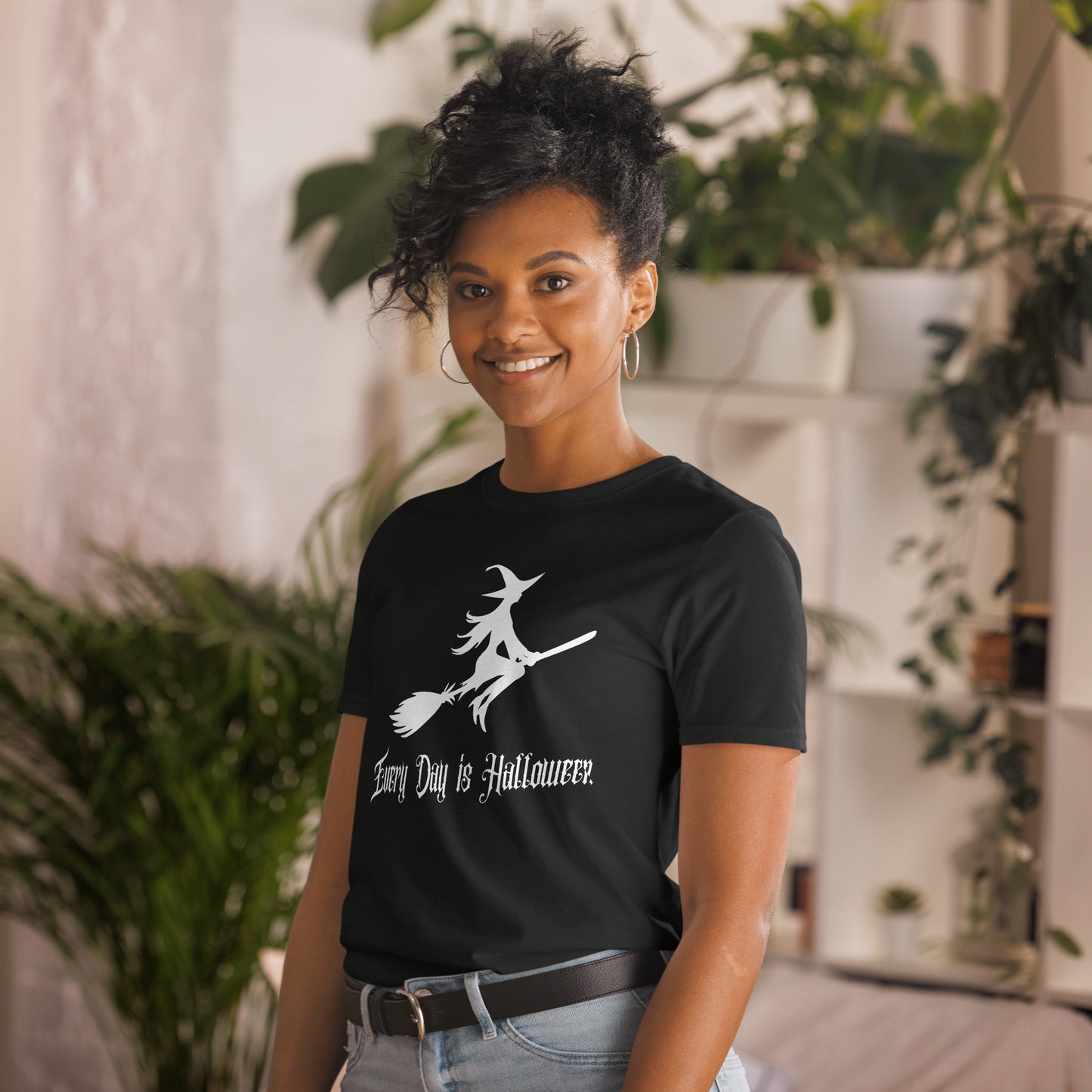 EVERY DAY IS HALLOWEEN SHORT SLEEVE UNISEX TEE