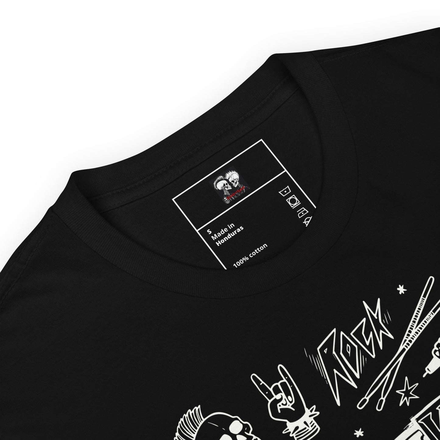 PUNK'S NOT DEAD SHORT SLEEVE UNISEX TEE