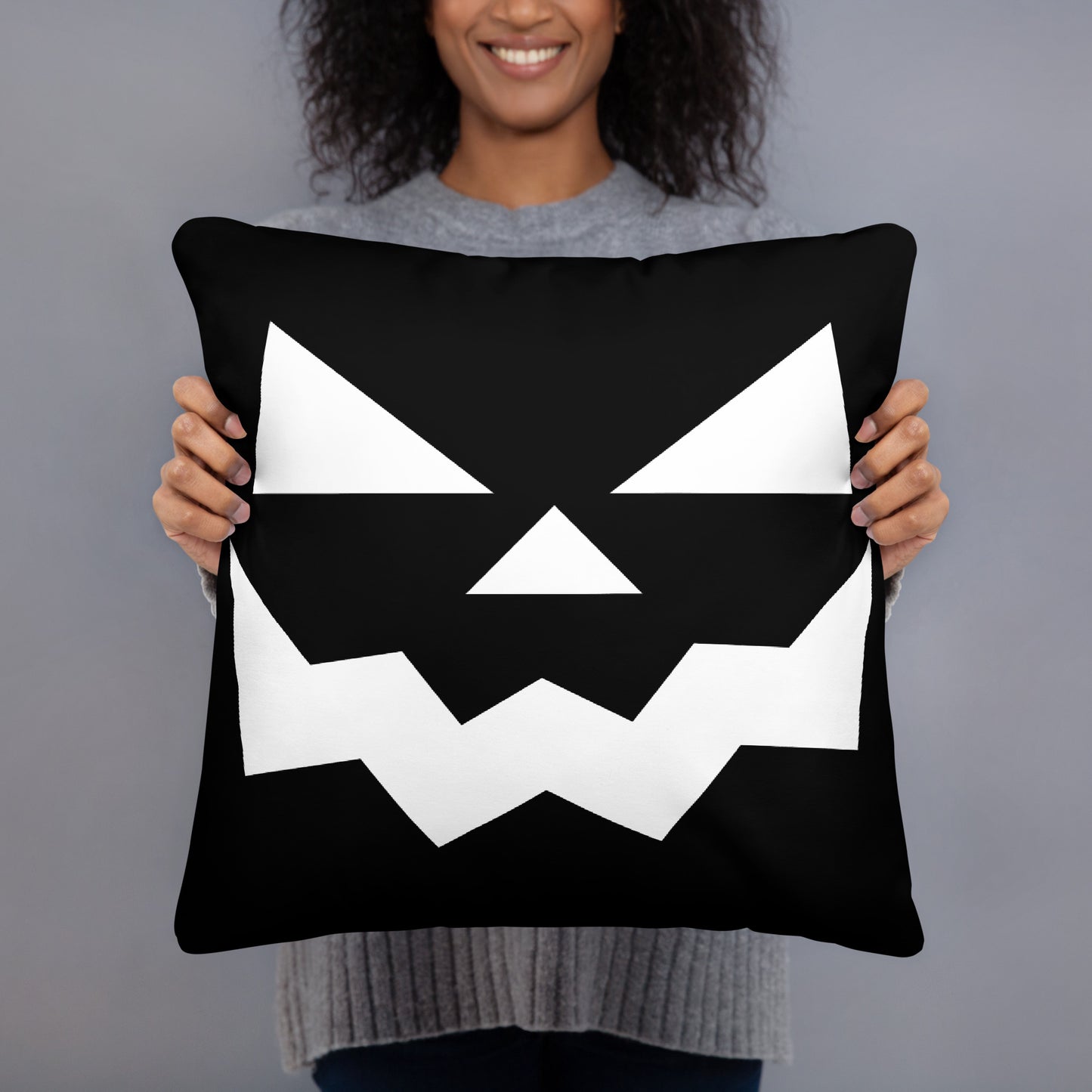 JACK-O-LANTERN ACCENT PILLOW