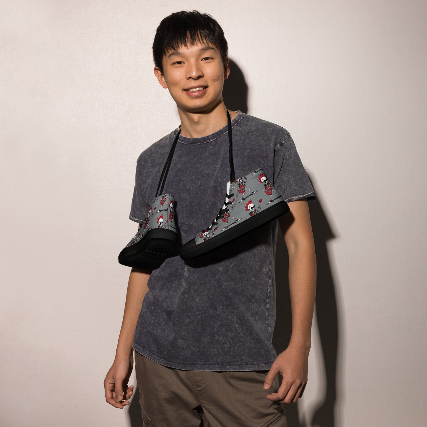 MEN'S RED'S GUITAR HIGH TOP CANVAS SHOES