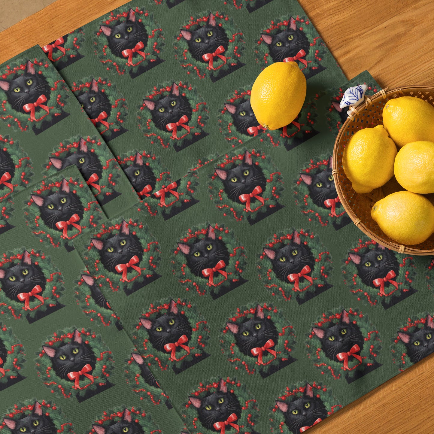 BLACK KITTY WREATH B PLACEMAT SET