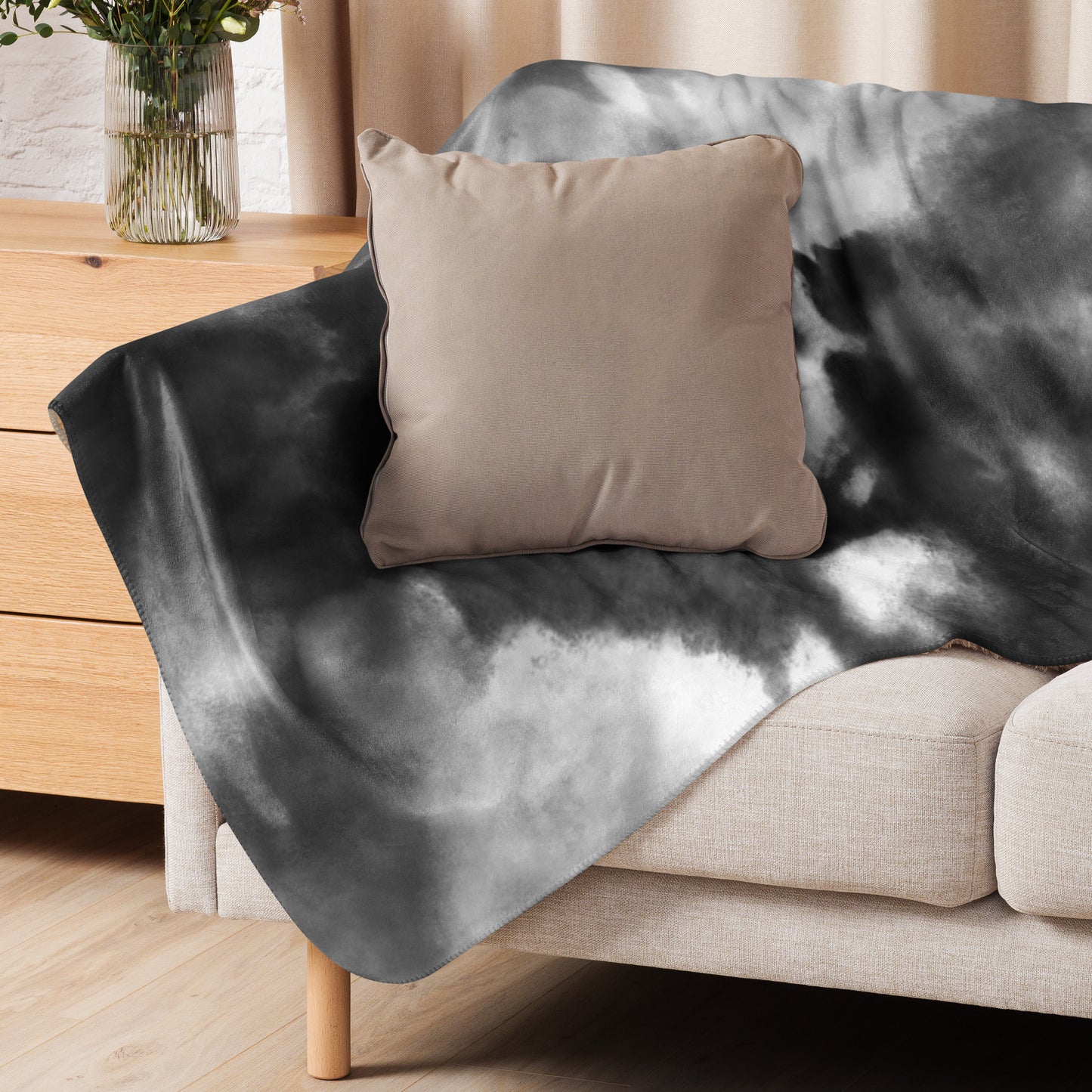 BLACK WATERCOLOR SHERPA BLANKET