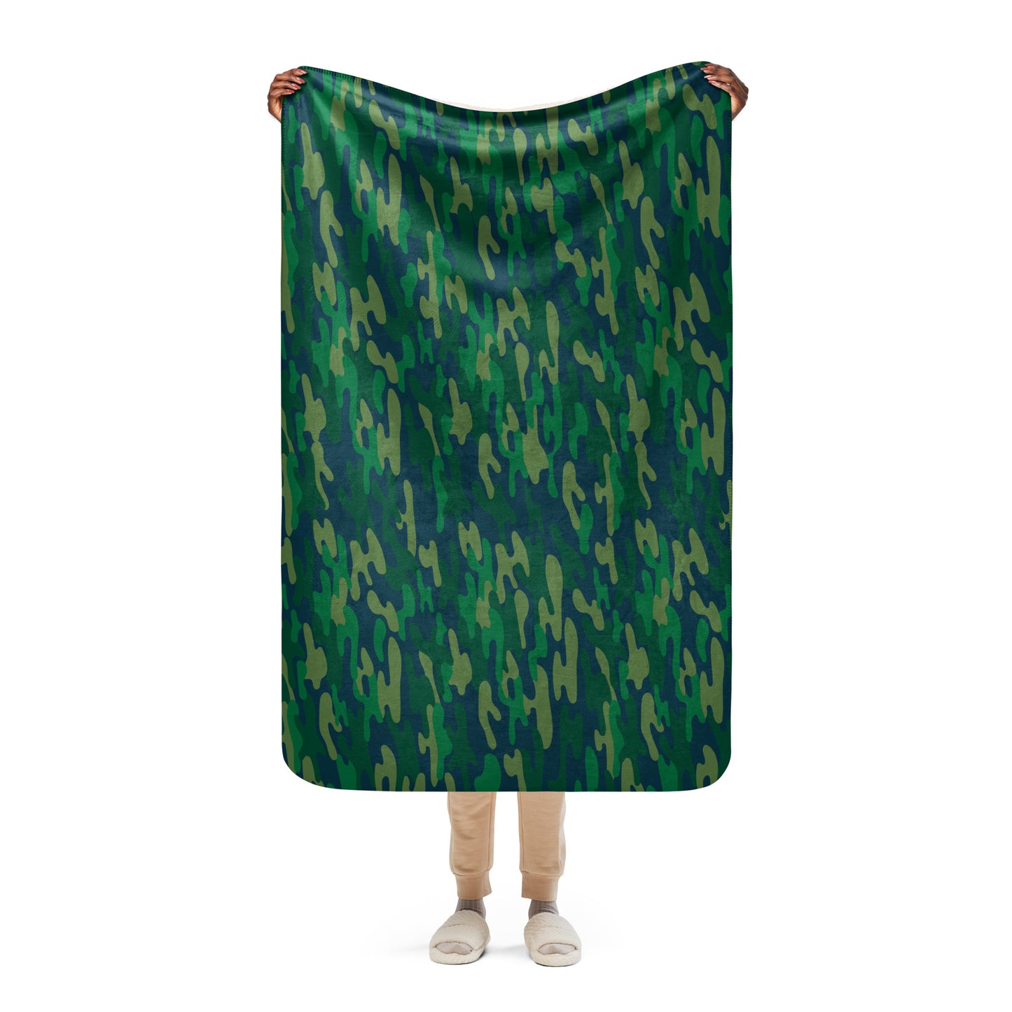 GREEN CAMO SHERPA BLANKET
