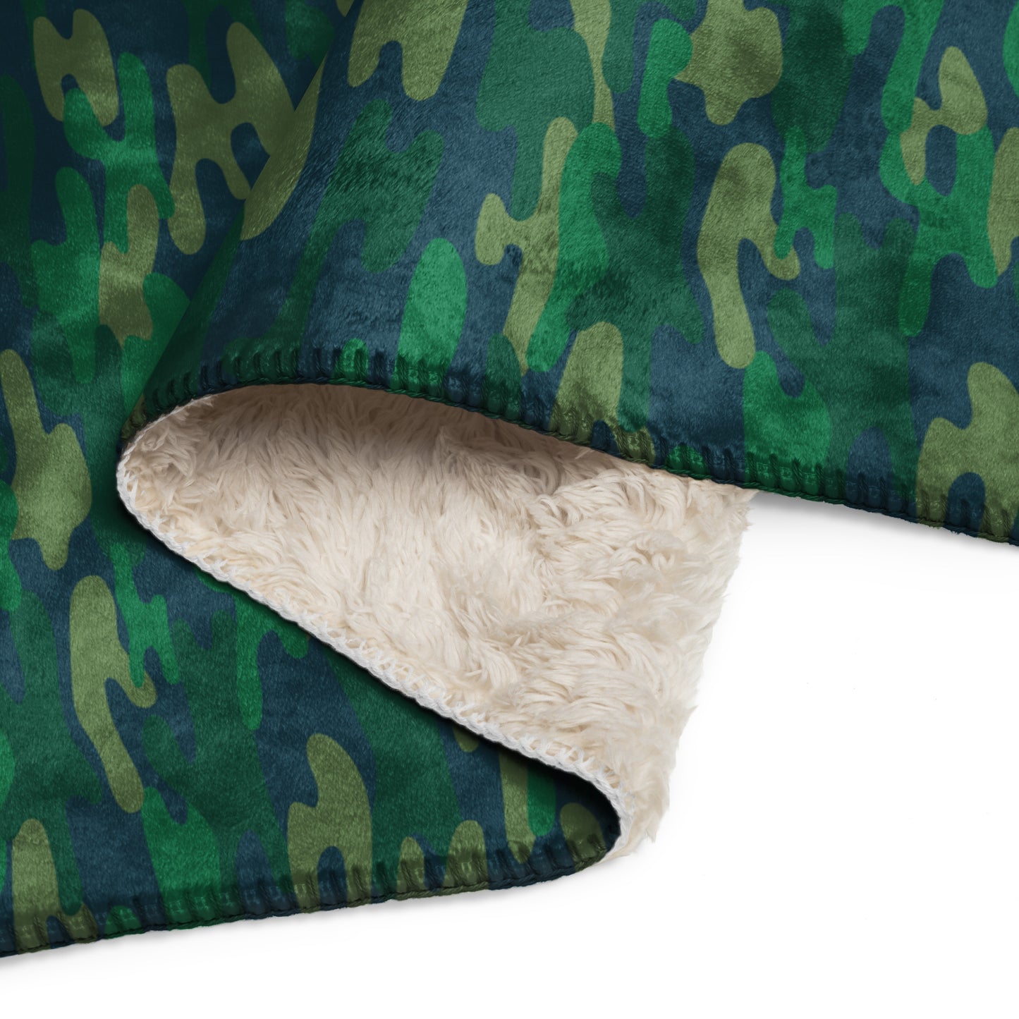 GREEN CAMO SHERPA BLANKET