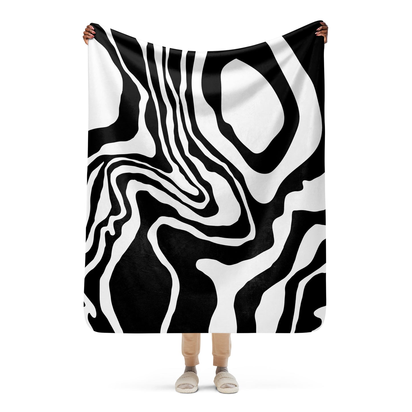 BLACK & WHITE SHERPA BLANKET