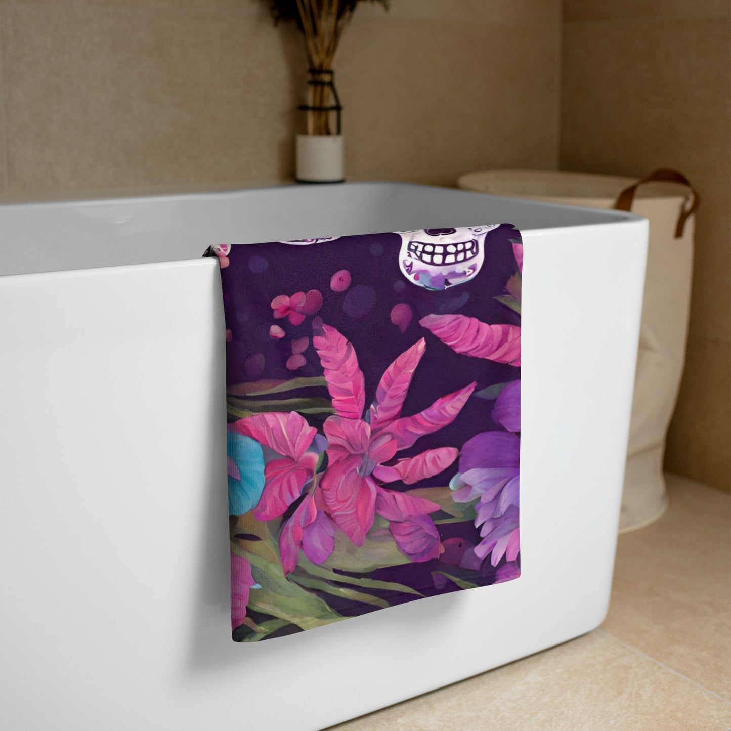 FOUR TROPICAL SKULLS BEACH TOWEL