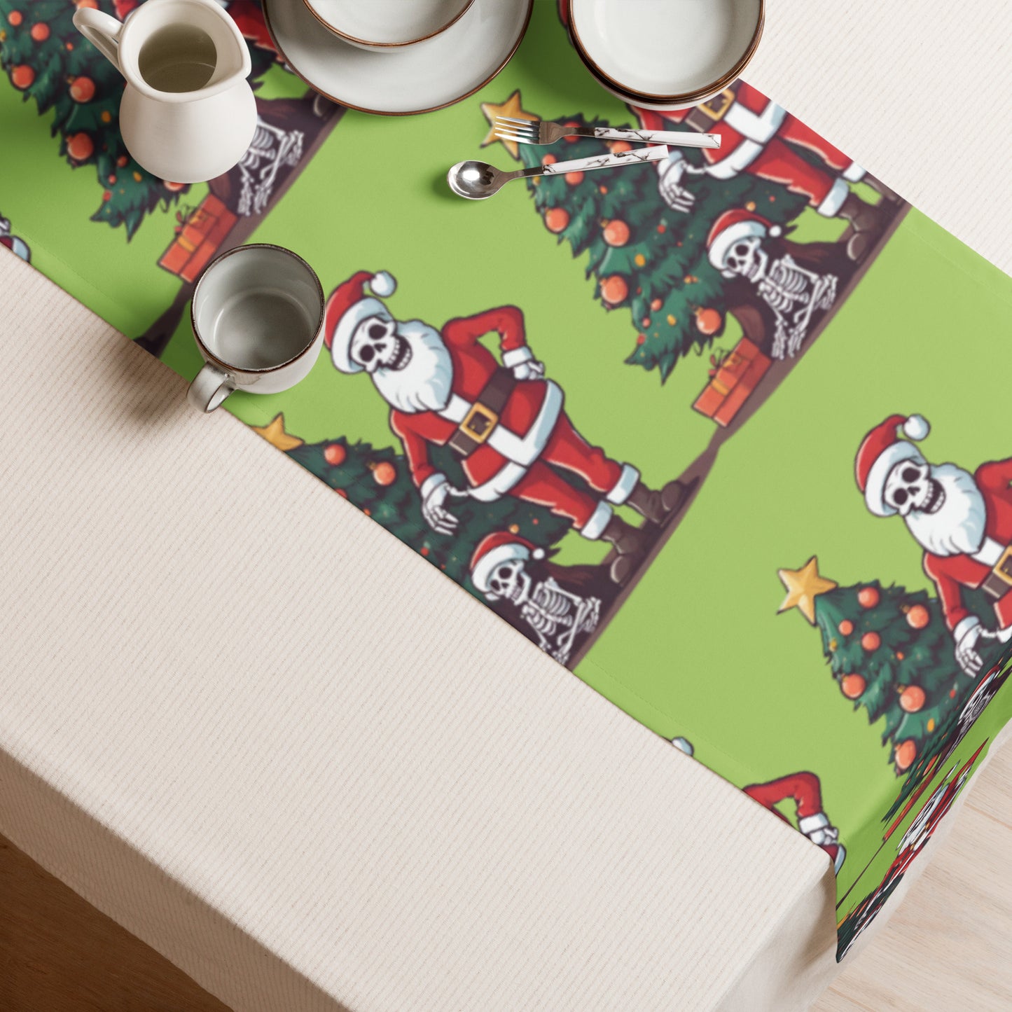 SANTA TREE TABLE RUNNER