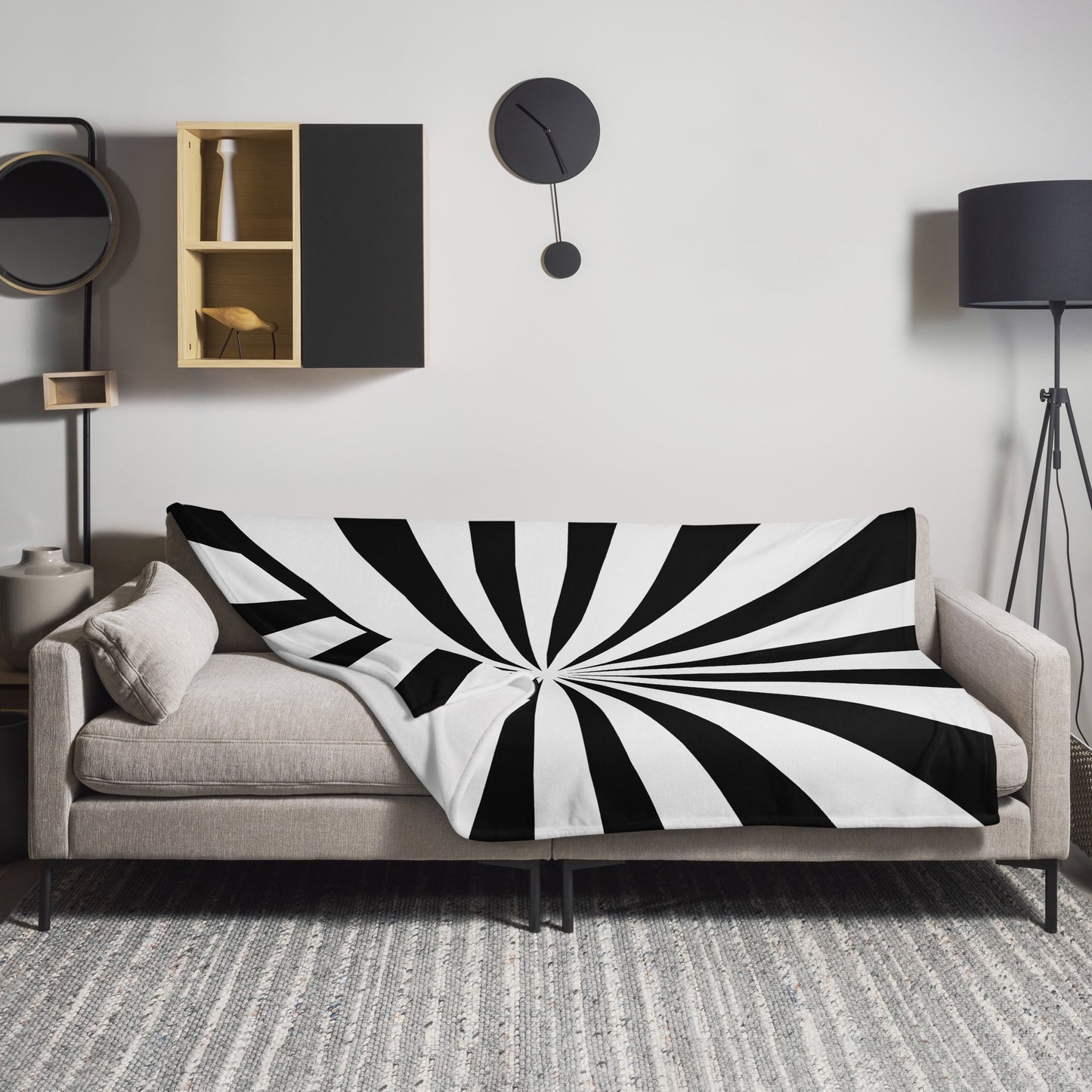 BLACK & WHITE THROW BLANKET